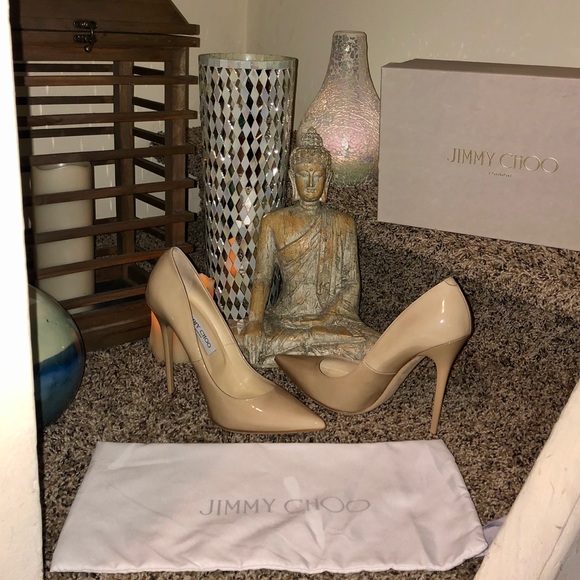 Jimmy Choo Anouk Patent Leather Pump - Picture 4 of 7